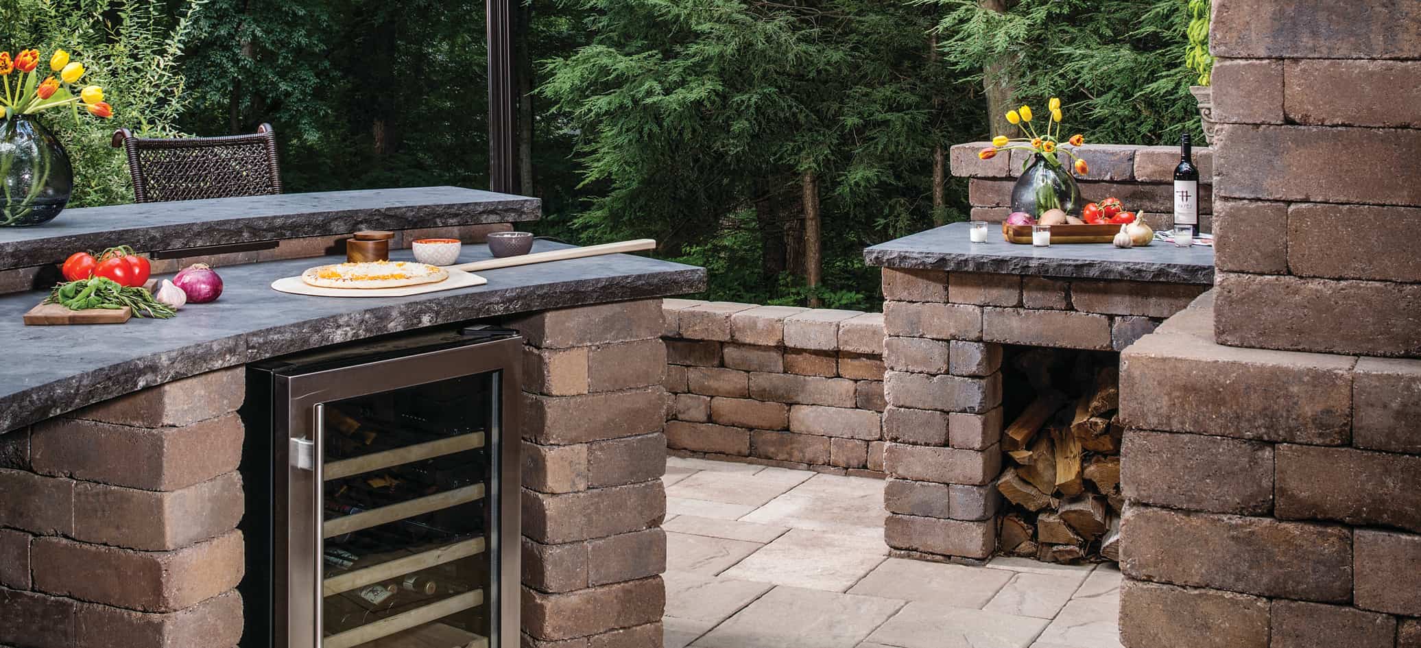 Outdoor brick with Pizza oven space